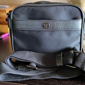 Black Lululemon cross body